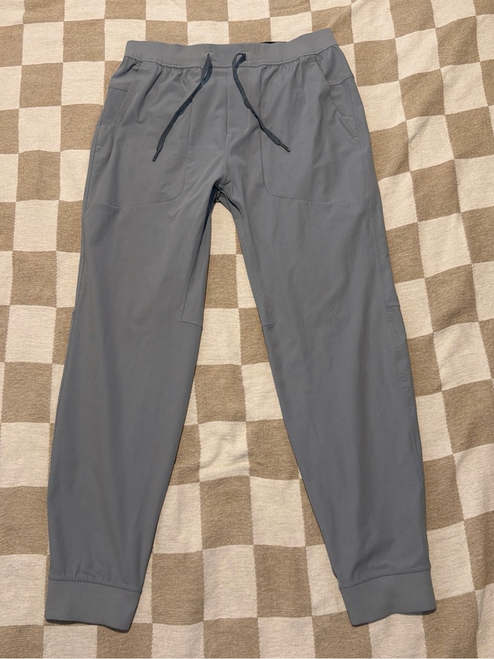 Lululemon Men's ABC Jogger Shorter Pants 28" Warpstreme Solar Grey Size L EUC